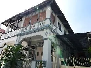 Homestay Dwell By Palanquinn George Town Malaysia