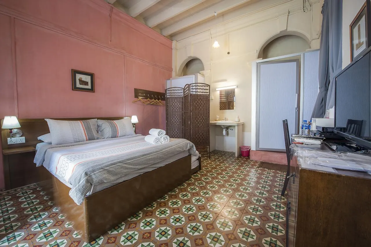 Dwell By Palanquinn George Town Homestay